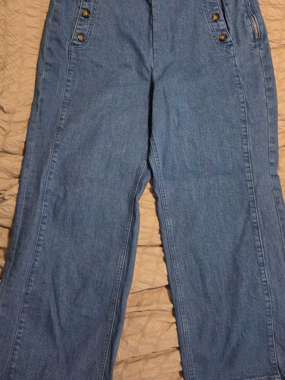 Old Navy Light Blue Wide-Leg Jeans with Button Detail